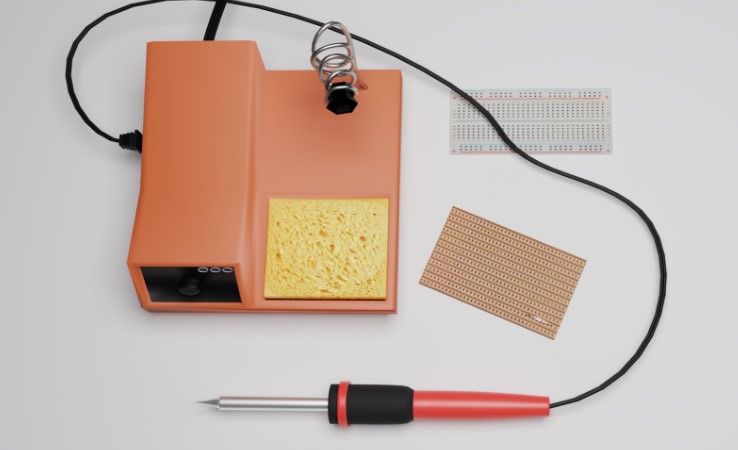 Як правильно обслуговувати та чистити паяльник